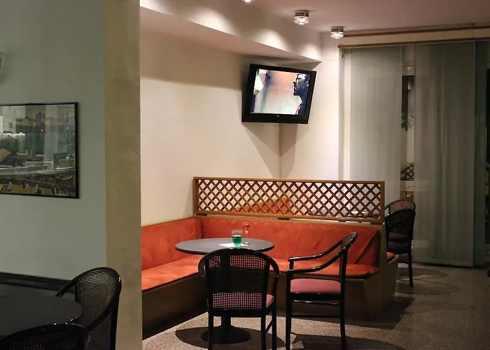 ホテル La Torretta Bramante 3*