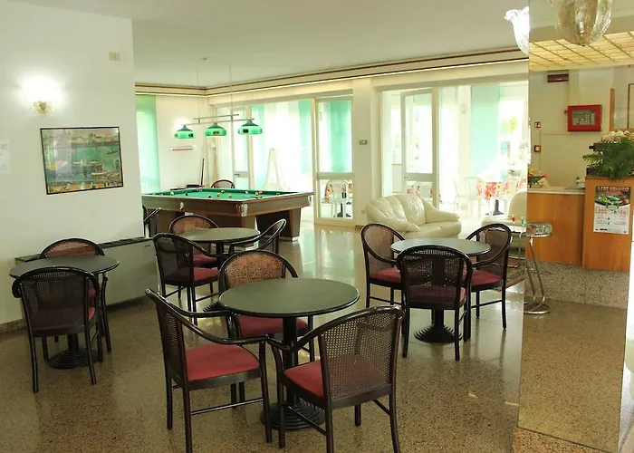 ホテル La Torretta Bramante 3*