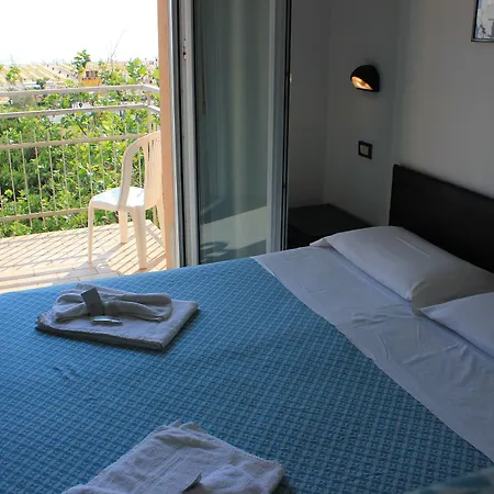 La Torretta Bramante Отель 3*